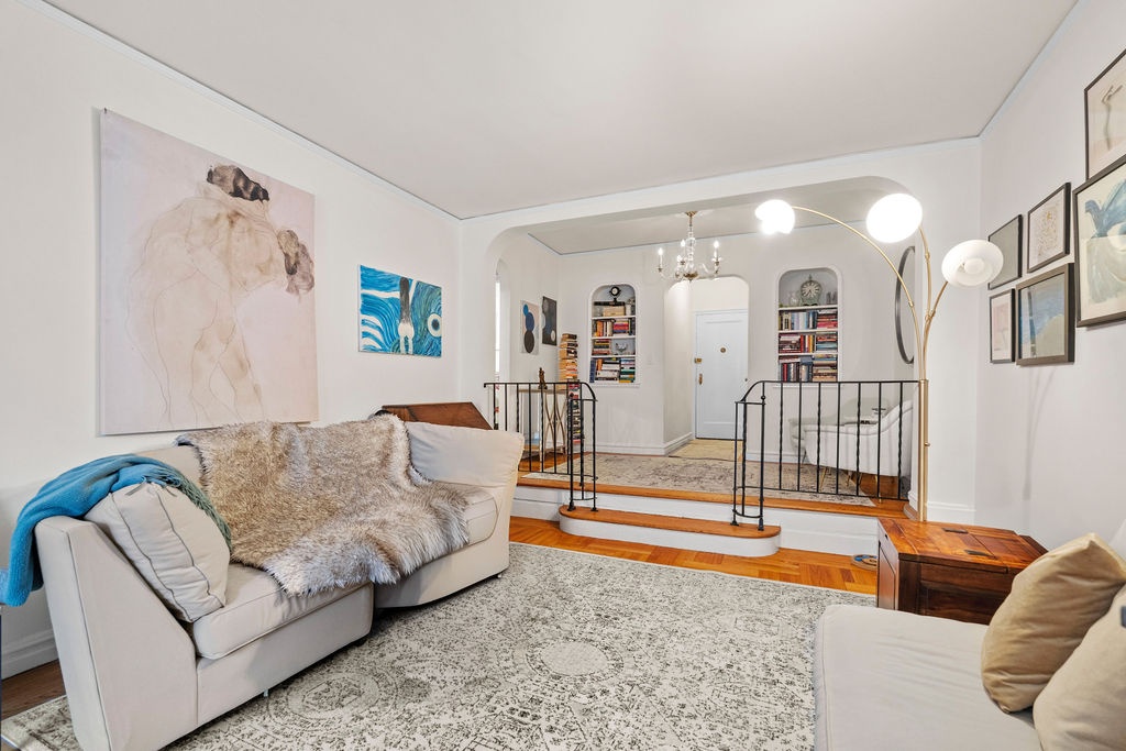 225 East 74th Street #3-F, Upper East Side, Manhattan, NY 10021 - Property photo 4 of 11