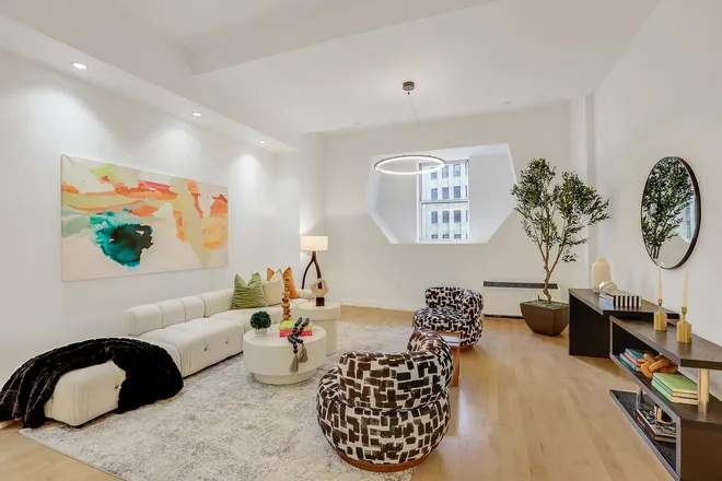 15 BROAD Street #904, New York, NY 10005