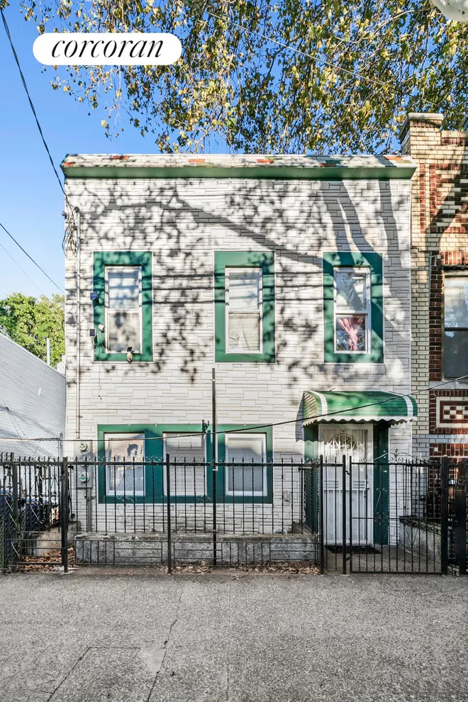 835 PINE Street, Brooklyn, NY 11208
