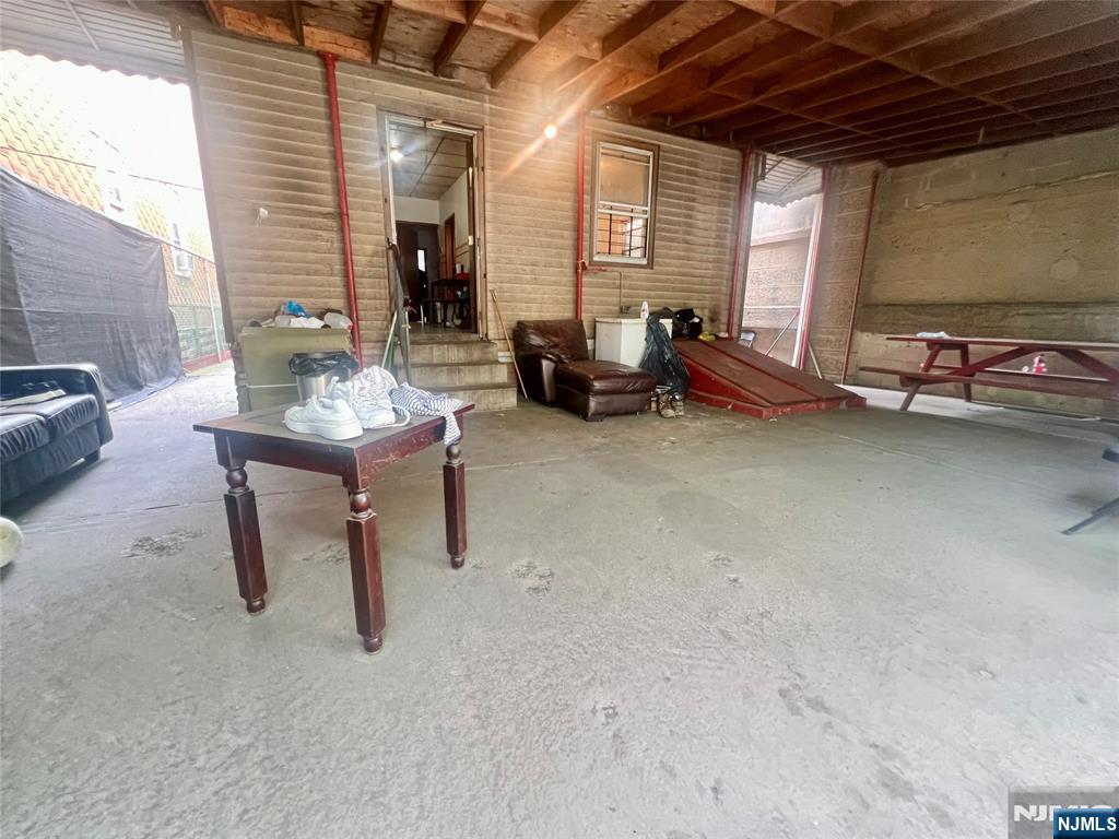 168 Christie, Newark City, Newark, NJ 07105 - Property photo 4 of 15