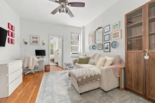 521 East 81st Street #3D, New York, NY 10028