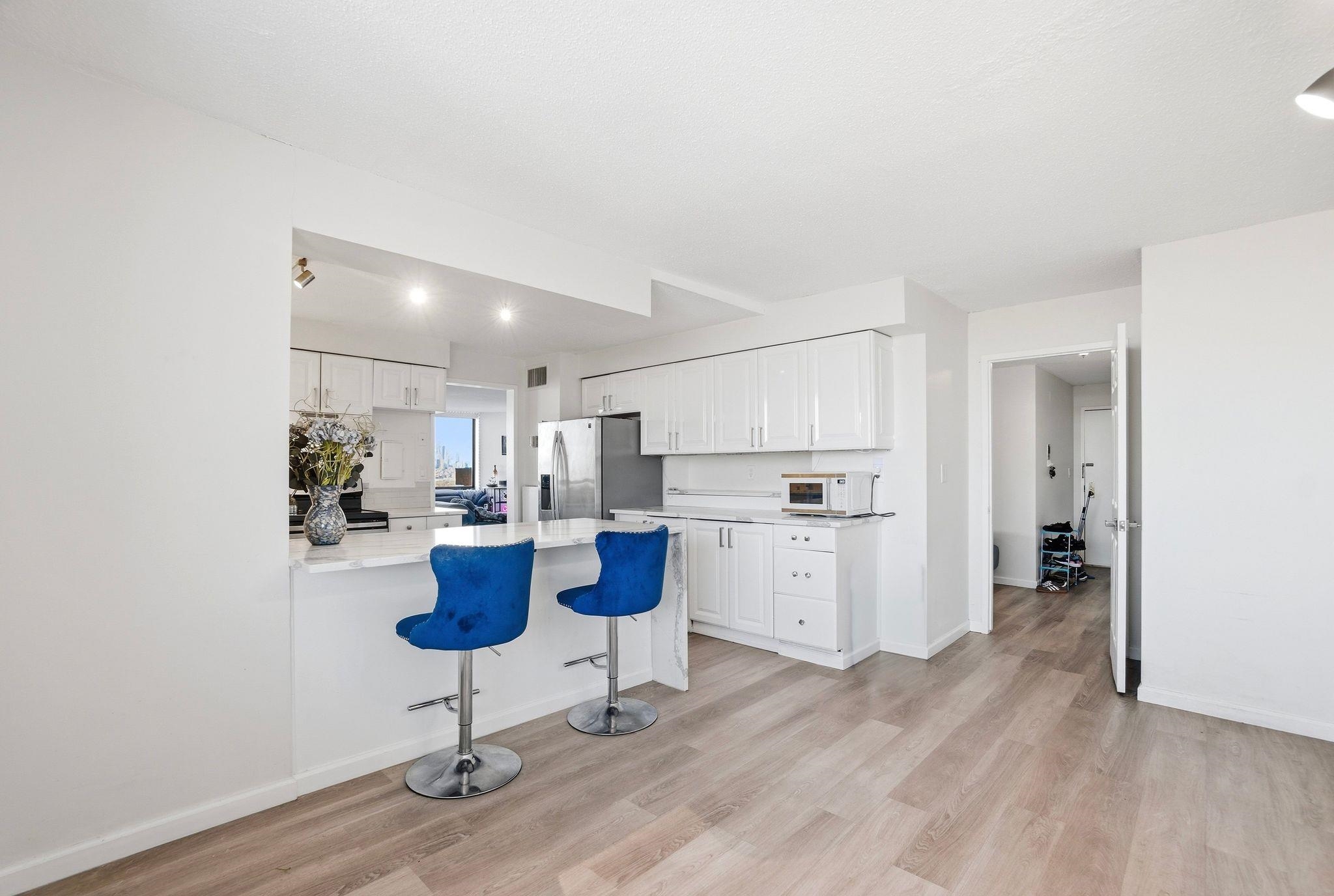 1633 HARMON COVE TOWER, Secaucus Town, Secaucus, NJ 07094 - Property photo 2 of 40