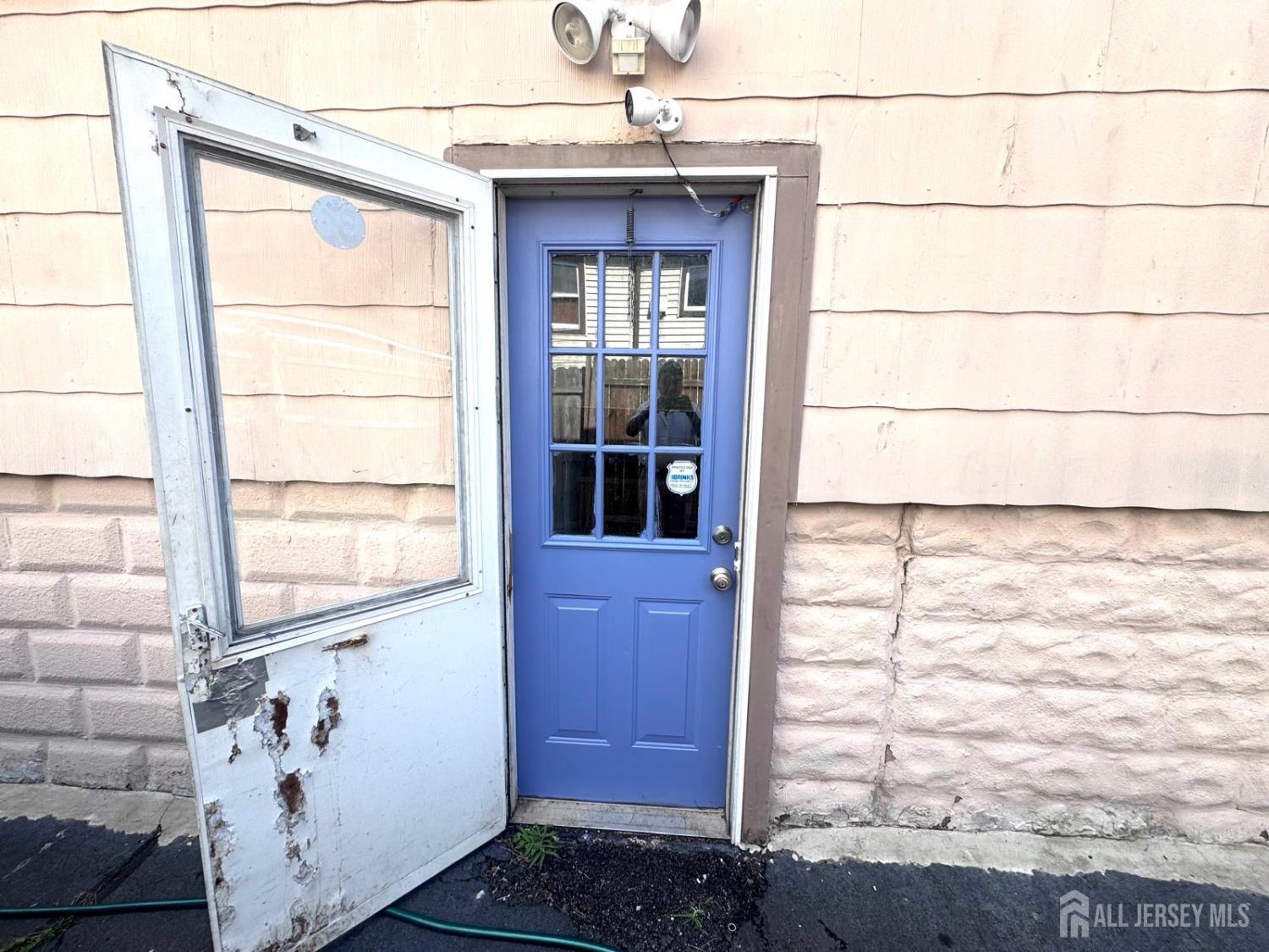 28 SILZER Avenue, Woodbridge Township, WOODBRIDGE, NJ 08830 - Property photo 4 of 22