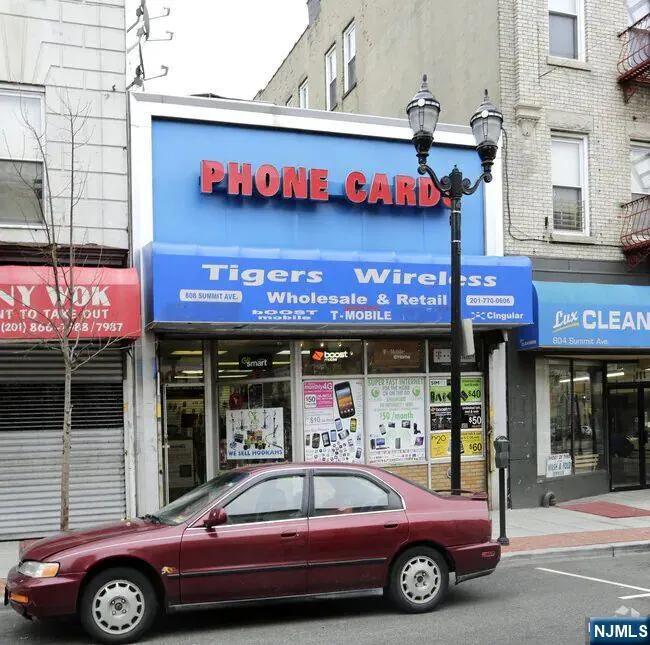 808 Summit, Union City, NJ 07087