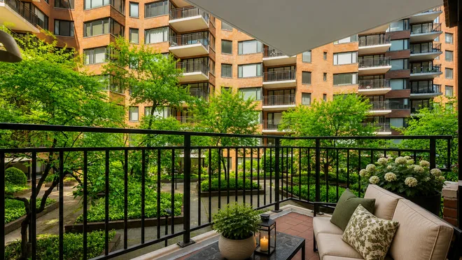 60 SUTTON Place #3HS, New York, NY 10022