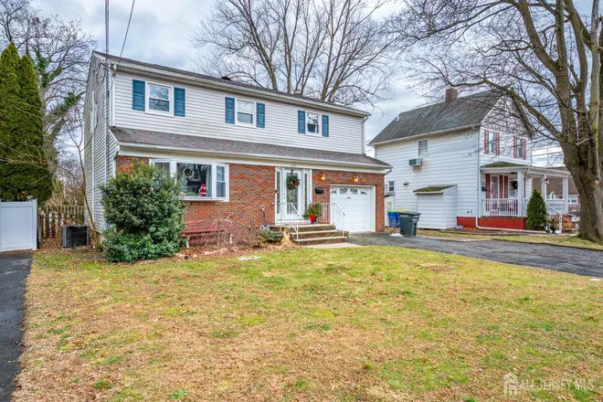 228 Oneida Place, SubDiv, NJ 07060