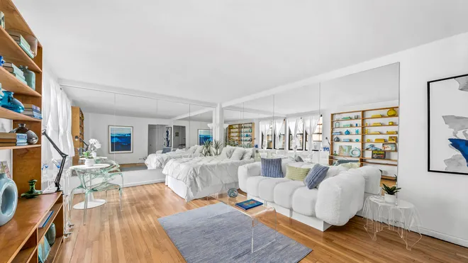 60 East 9th Street #435, New York, NY 10003