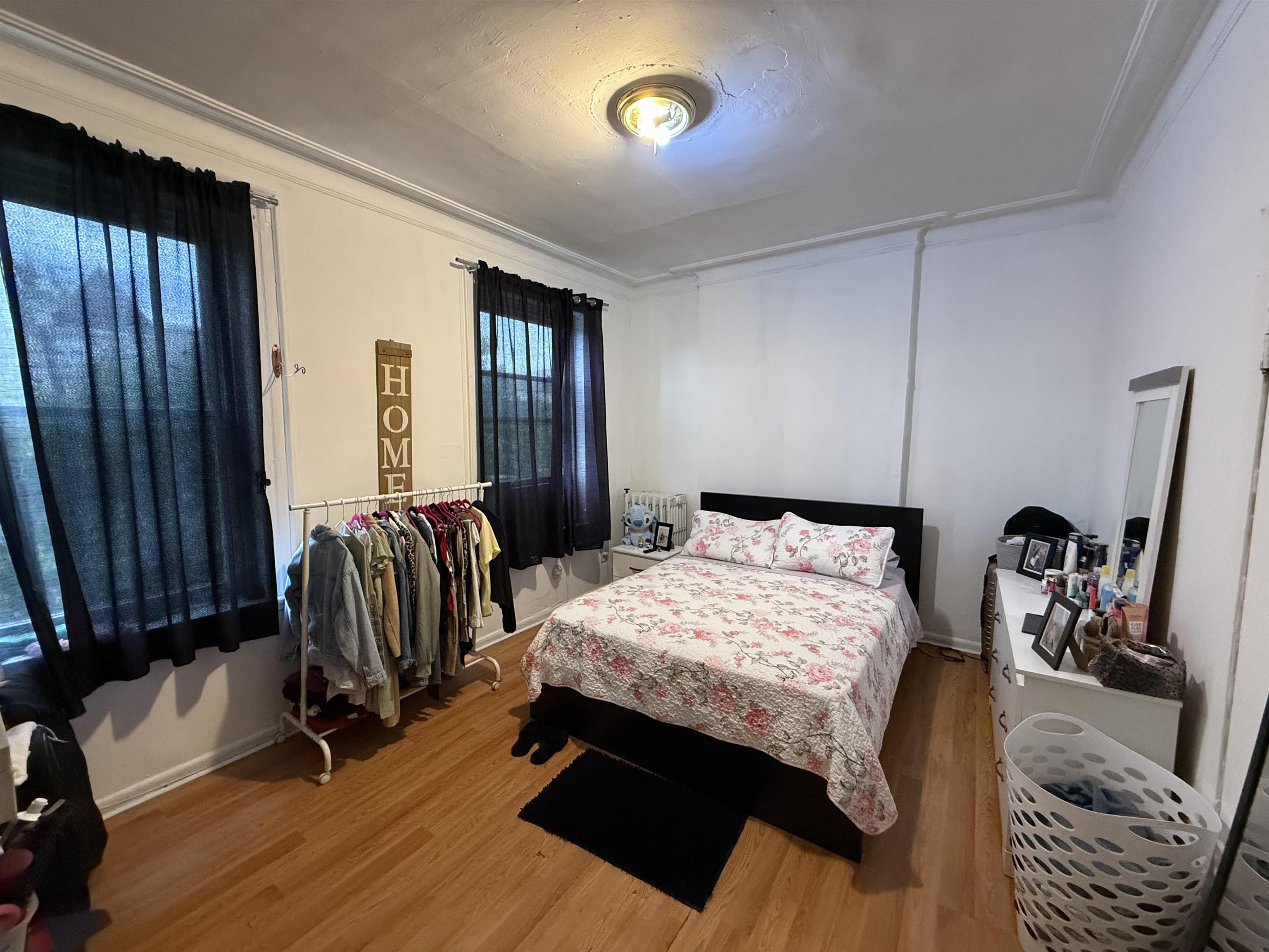 1909 NEW YORK Avenue, Union City, Union City, NJ 07087 - Property photo 5 of 40