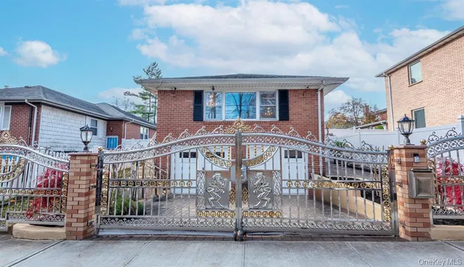 244-19 Grand Central Parkway, Douglaston, NY 11362