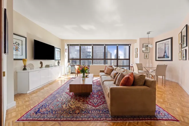 146 West 57th Street #39C, New York, NY 10019
