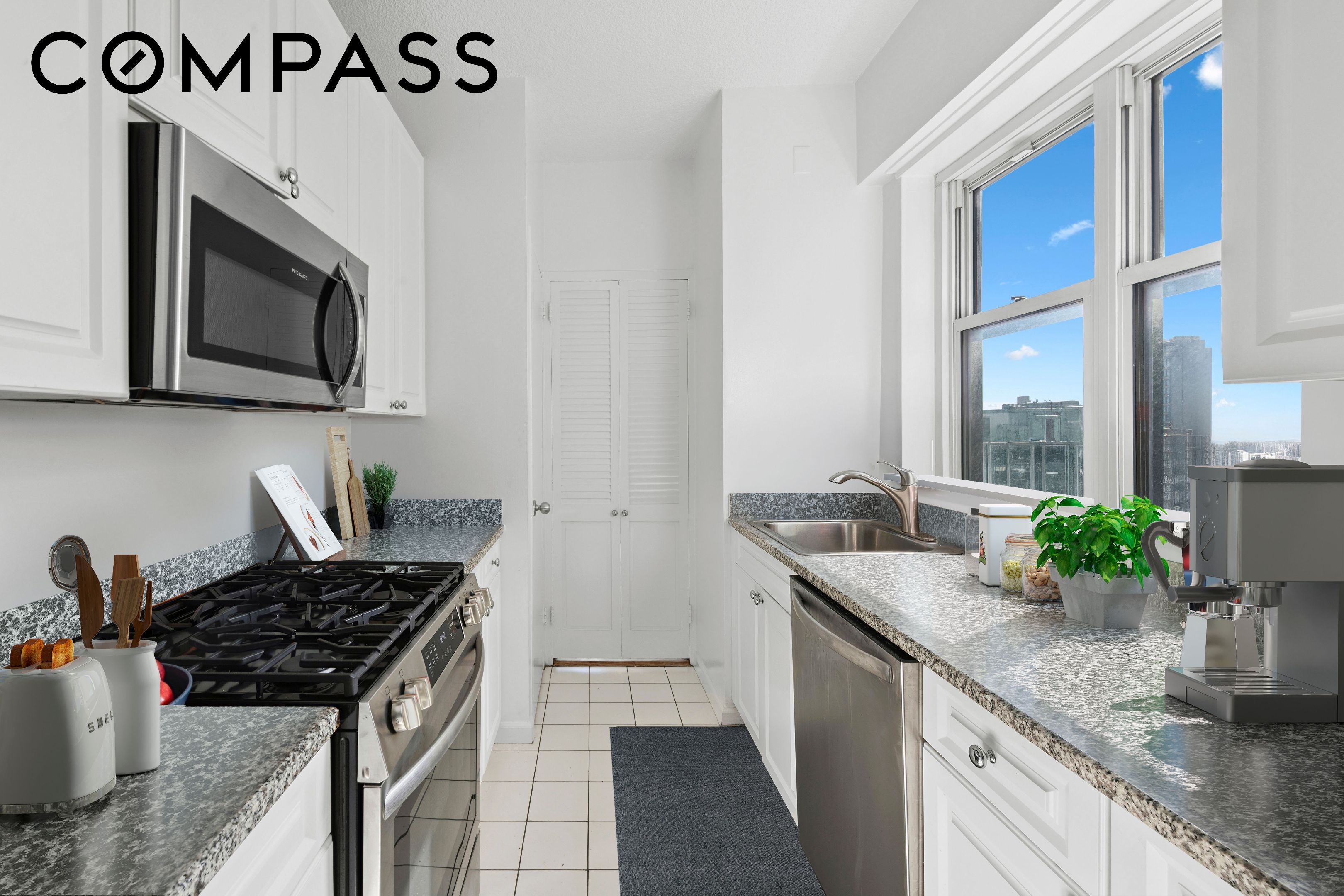 60 East 8th Street #20N, Greenwich Village, Manhattan, NY 10003 - Property photo 3 of 8
