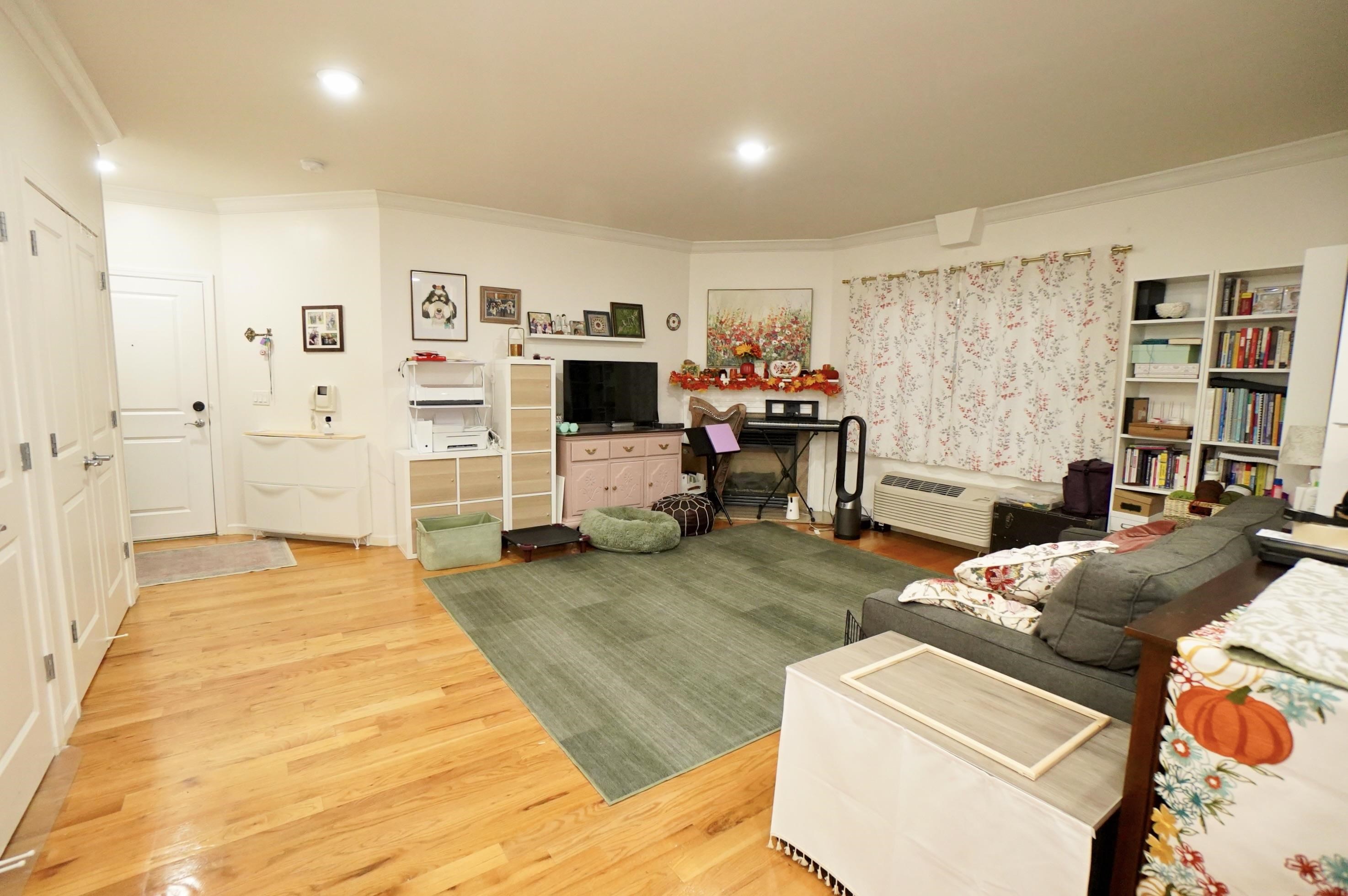 6708 JACKSON Street, Guttenberg Town, Guttenberg, NJ 07093 - Property photo 5 of 25