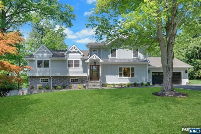 51 Brookside, North Caldwell, NJ 07006