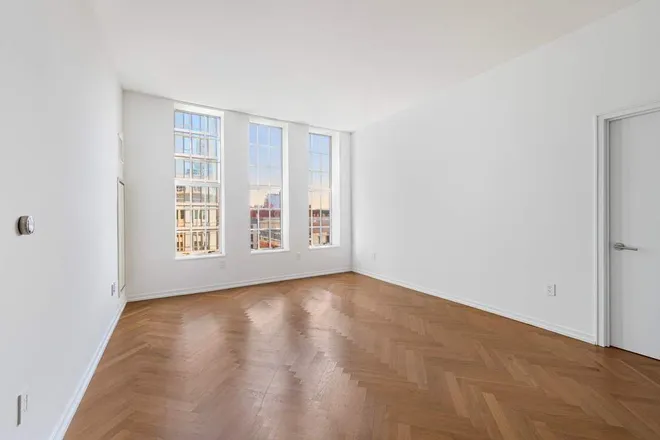 184 Kent Avenue #D607, Brooklyn, NY 11249