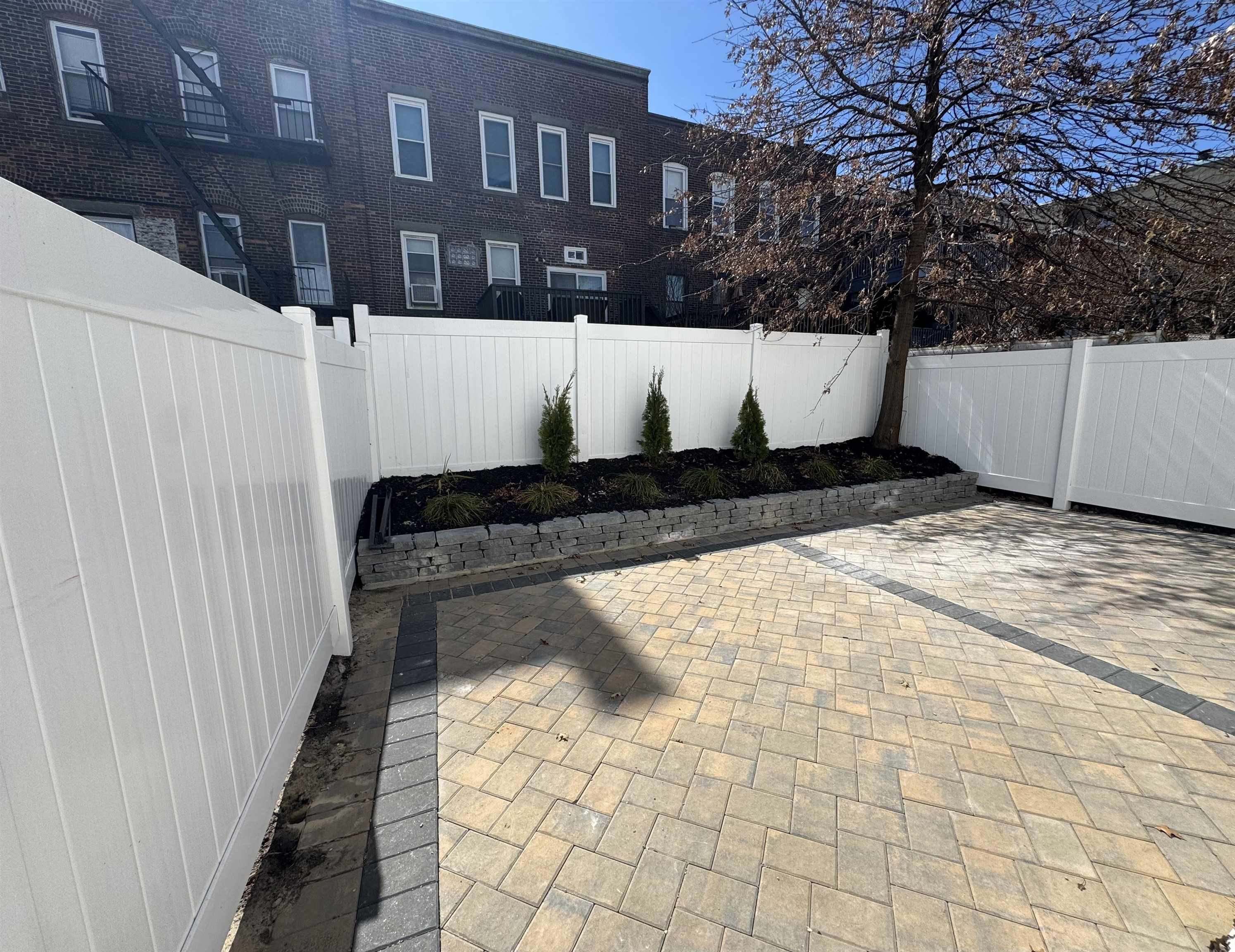 315 25th Street, Union City, Union City, NJ 07087 - Property photo 3 of 20