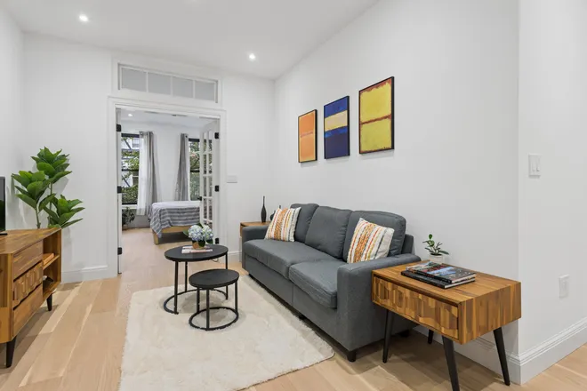 514 East 82nd Street #3W, New York, NY 10028