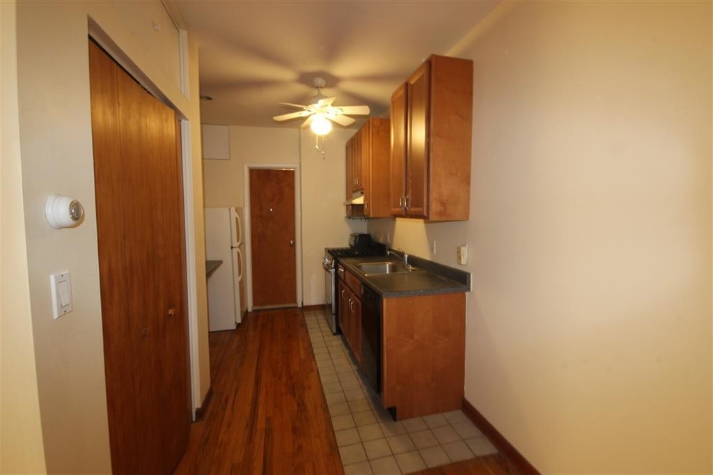 112 JEFFERSON Street, Hoboken City, Hoboken, NJ 07030 - Property photo 4 of 12