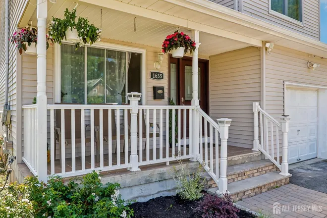 1635 Mabel Street, Incl, NJ 08854