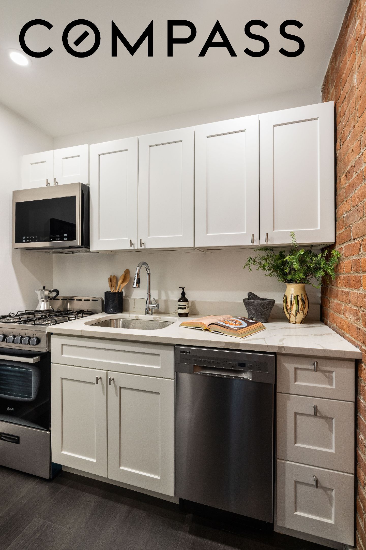 10 Christopher Street #3E, West Village, Manhattan, NY 10014 - Property photo 5 of 10