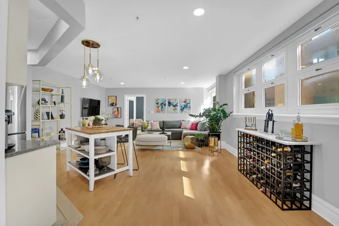 19-19 24th Avenue #L319, Ditmars Steinway, NY 11102