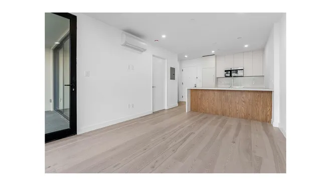 25-88 38th Street #2A, Astoria, NY 11103