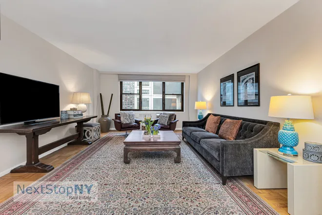 235 East 57th Street #12D, New York, NY 10022