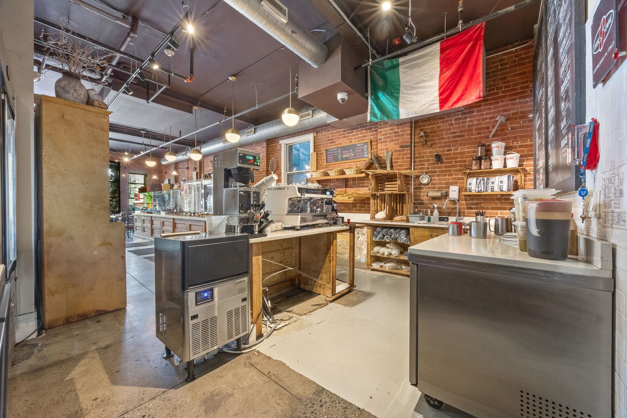 371 4th Street, Jersey City, JC Downtown, NJ 07302 - Property photo 4 of 11