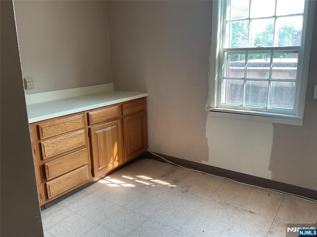 751 Teaneck #8, Teaneck Township, Teaneck, NJ 07666 - Property photo 4 of 7