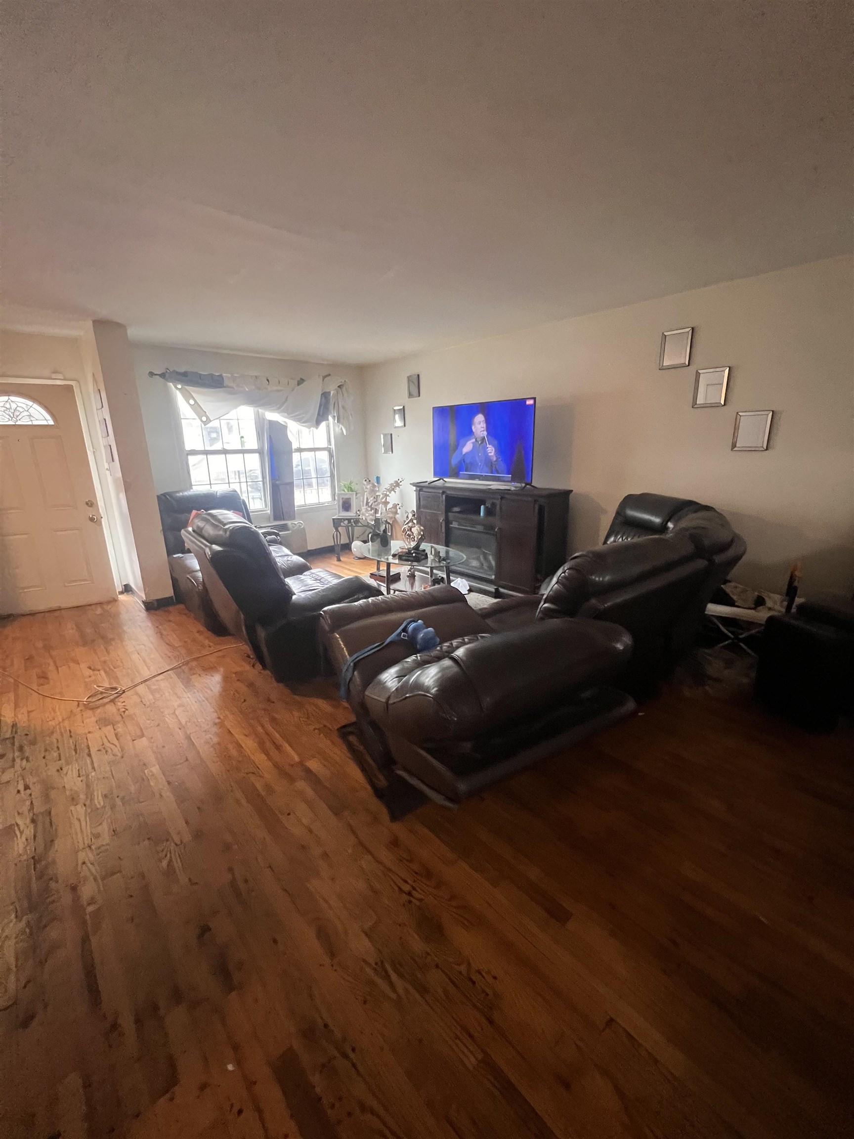 174 DWIGHT Street, Jersey City, JC Greenville, NJ 07305 - Property photo 3 of 11
