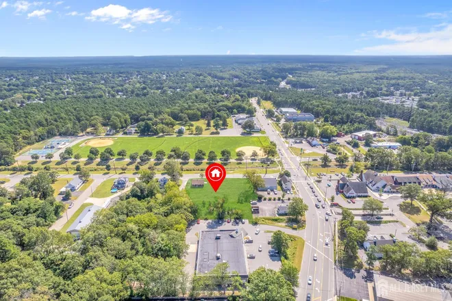 102-104 Manchester Boulevard, Whiting, NJ 08759