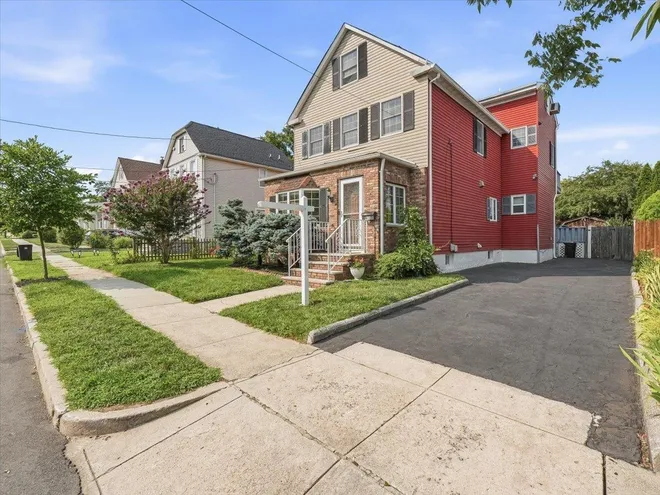 63 WASHINGTON Avenue, Maywood, NJ 07607