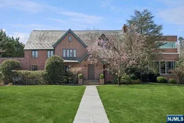 532 Winthrop, Teaneck, NJ 07666