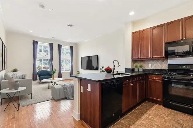 61 GRAND Street, JC, Downtown, NJ 07302
