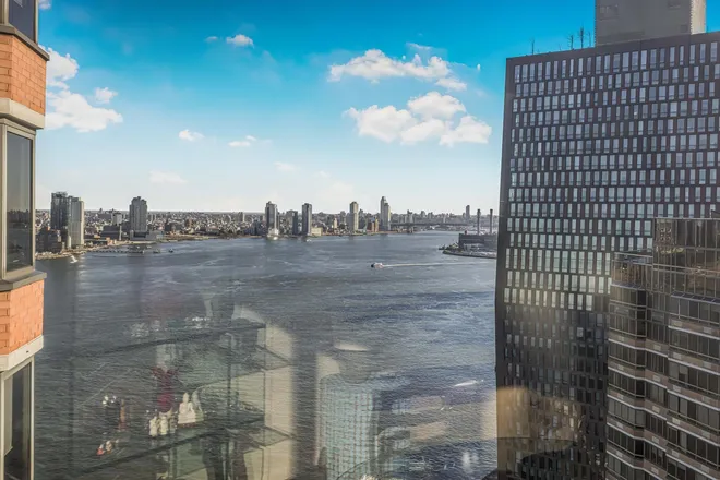 415 East 37th Street #37-N, New York, NY 10016