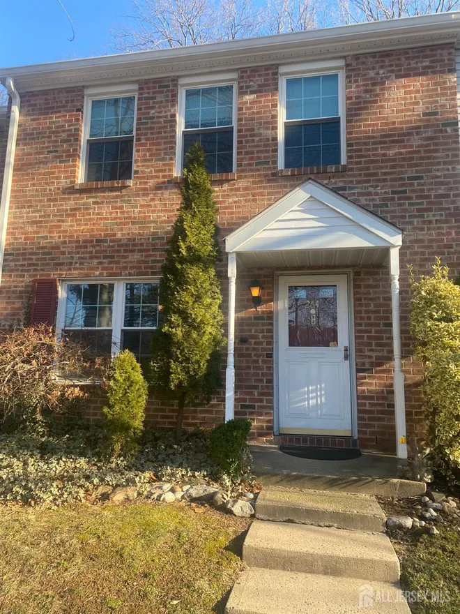 264 Palombi Court, Society Hill East, NJ 08816