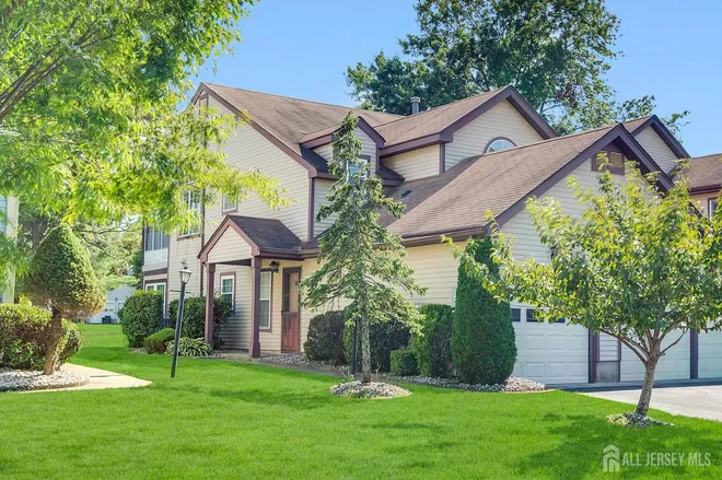 8 Ingram Drive #D, Concordia, NJ 08831
