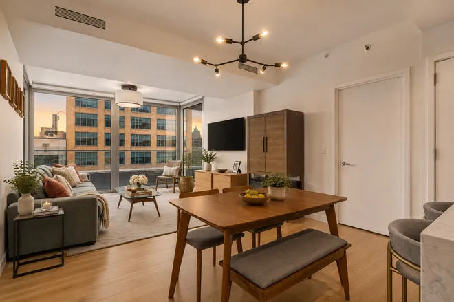 547 West 47th Street #811, New York, NY 10036