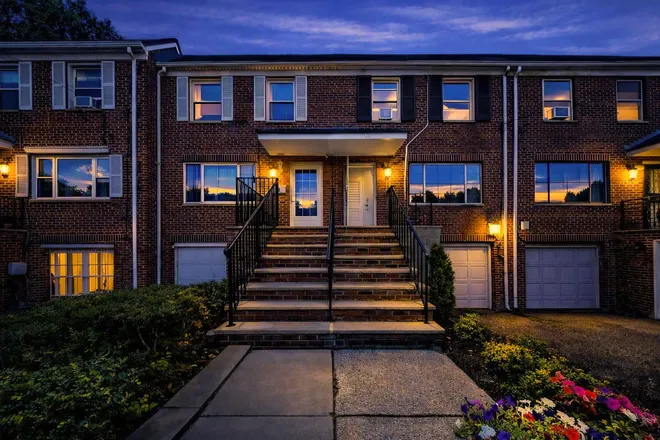 44 COLLEGE Street, JC, West Bergen, NJ 07305