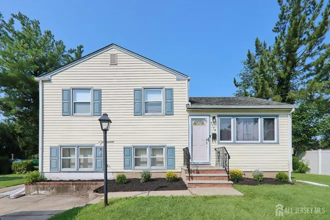 3328 Beverly Road, Kennedy, NJ 07080