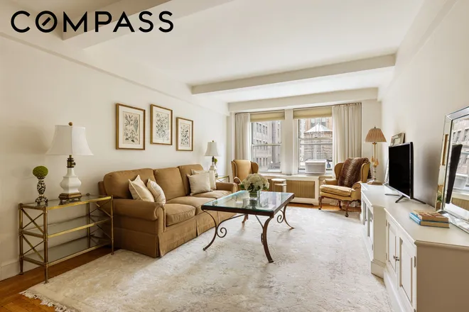 60 Gramercy Park #9K, New York, NY 10010