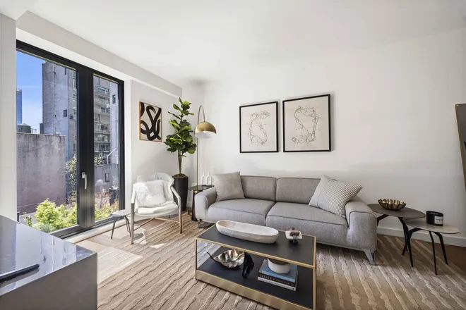 500 West 45th Street #626, New York, NY 10036