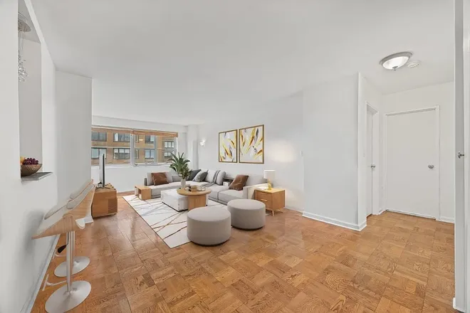 165 East 32nd Street #16F, New York, NY 10016