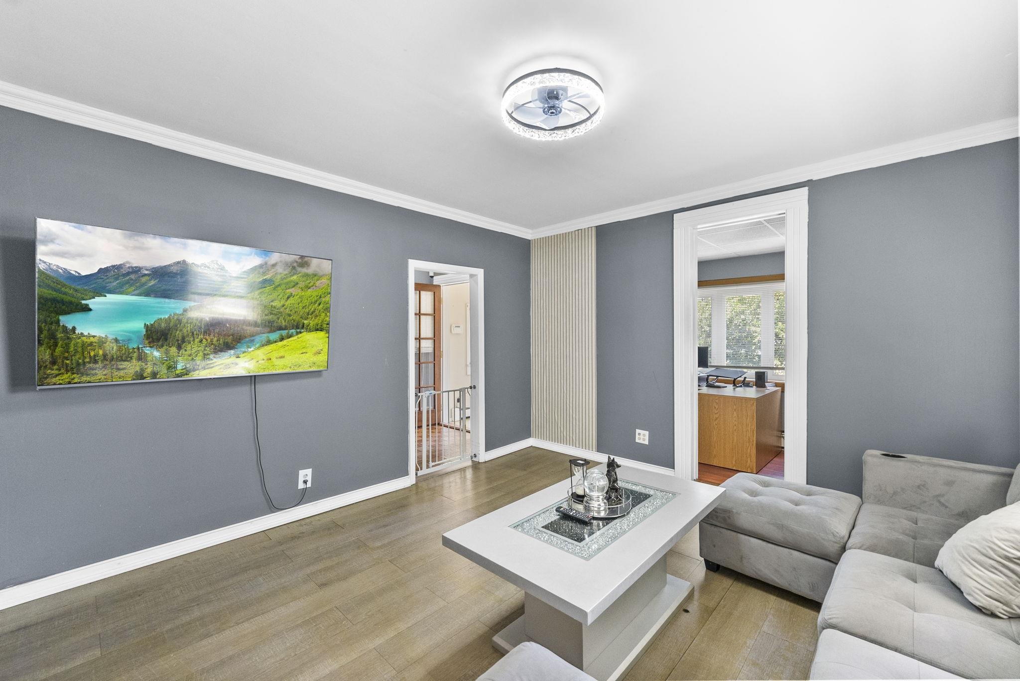 633 CHESTNUT Street, Kearny Town, Kearny, NJ 07032 - Property photo 4 of 46