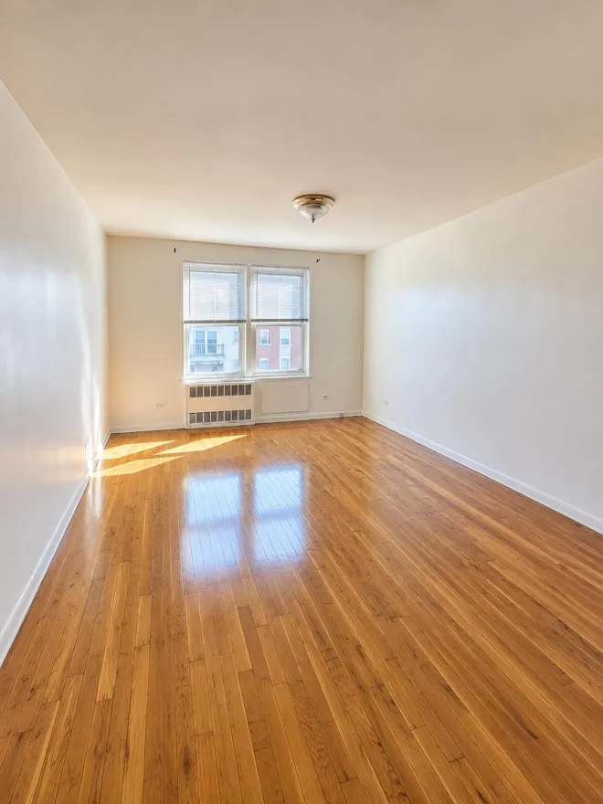 97-11 63rd Drive #F2, Forest Hills, NY 11374