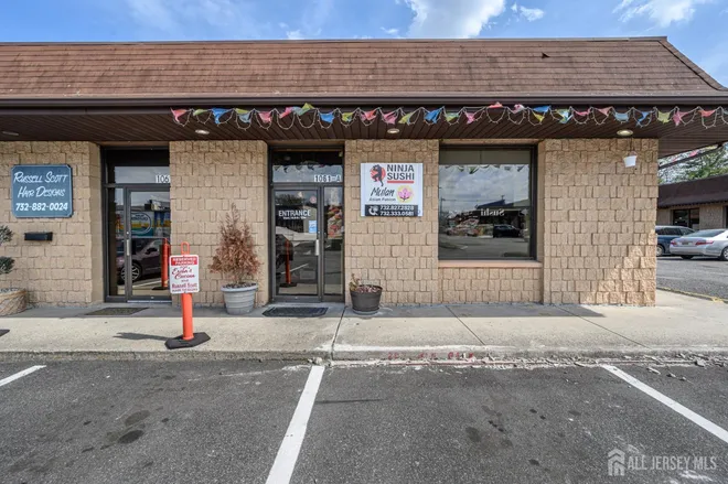 1061 Raritan Road, Clark, NJ 07066
