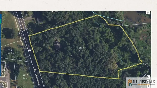 123 Applegarth Road, Township/Monroe, NJ 08831