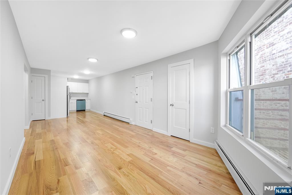 161 18th #10C, Union City, Union City, NJ 07087 - Property photo 3 of 27