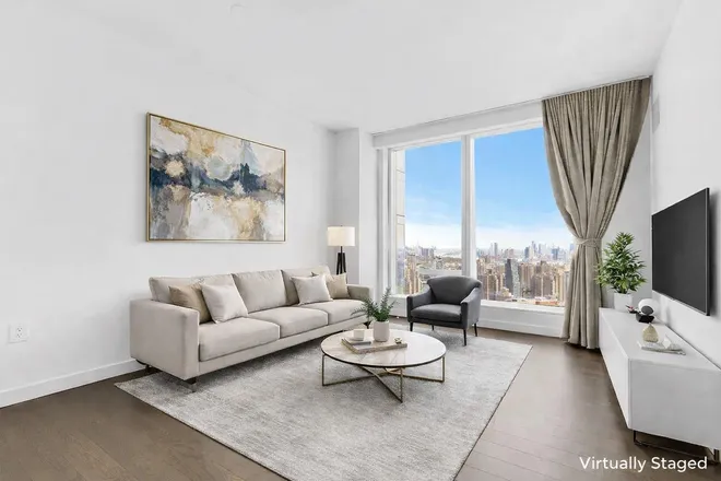 252 South Street #35-E, New York, NY 10002