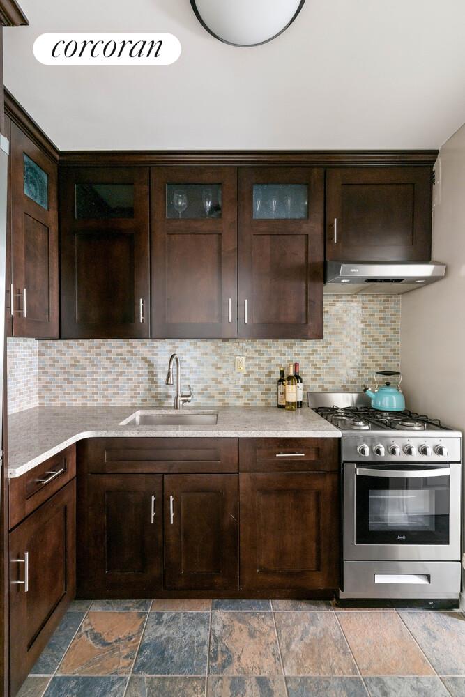 200 East 74th Street #4C, Lenox Hill, Manhattan, NY 10021 - Property photo 5 of 13
