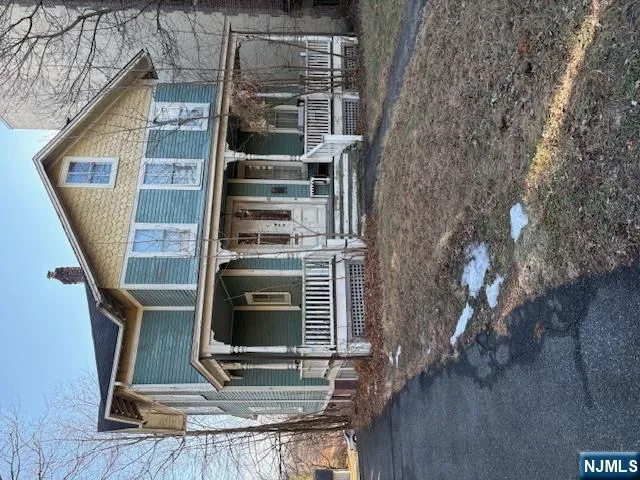 69 North Fullerton, Montclair, NJ 07042
